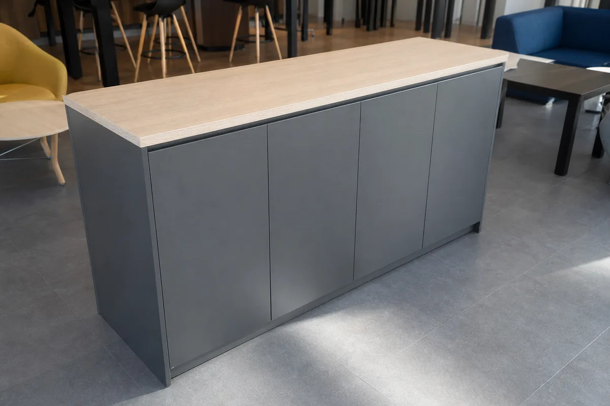 Meuble pour machine à café professionnelle : dimensions et charge